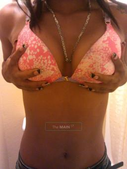 â˜…â€¢:.â€¢:*.â€¢NEW IN TOWN:*â˜….. â˜…Miaâ˜… â€¢STuNniNG UpScaLe BeAuTY â€¢ :*â˜…Â¨*, 20
