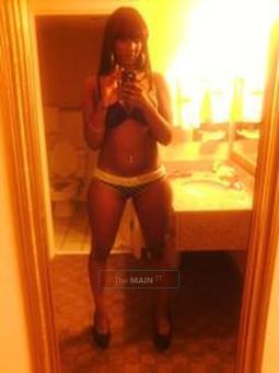 NEW California 6 footer bombshell.... Ready to play call now 24/7, 24