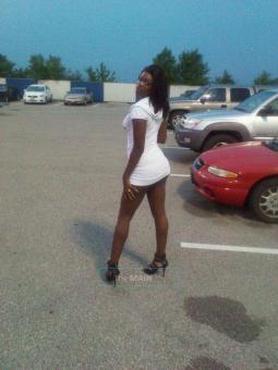 Layla IS BACK......FULL HR $150 special outcalls only, 20