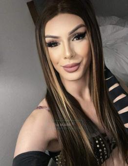 Latina Badieee hosting Stockton CA Visiting Si hablo español, 21