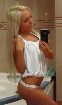 blonde barbie its me or its free, 24