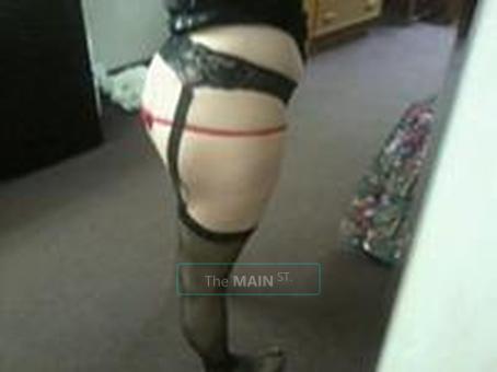 hot... Sexy... red .. Ill be your addiction! $60 special, 20