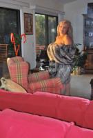 Relaxing and tender body rub., 37