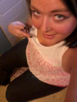 Wedensday night? BORED? come see two topless bbws who love to please. very low prices 2489914594, 26