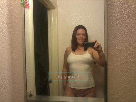 AMBER cant wait to get her hands on you!!, 32