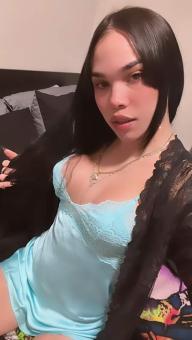 Latina Puerto Rican transexual, 24