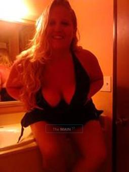 =========Blonde bombshell ready for relaxation ==========, 25