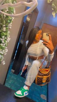 Starsxoxo, 25