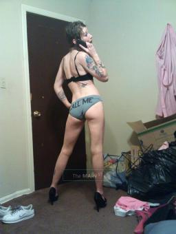 tall, slender hot tatted redhead READY TO PLAY!!, 29