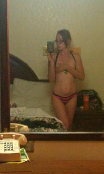 Outcall special $100 NATURAL redhead! petite, sweet and sexy!!**, 25