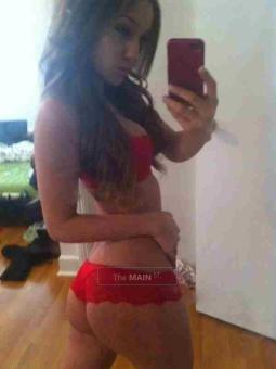 . .Â·Â´Â¯*★ GoRGeouS FaCE . .Â·Â´Â¯*★ TRuLy AMaZiNG BoDY . .Â·Â´Â¯*★ aND SeXy PeRSoNa, 21