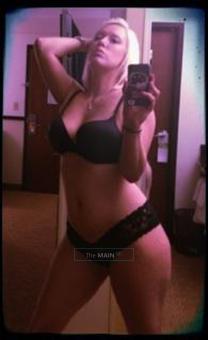 Sexy Blonde ready to make your toes curl!!!, 27
