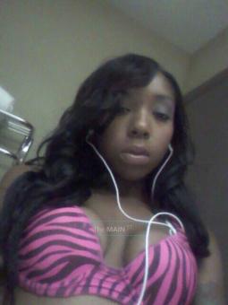 Goodmorning!! come gett a taste of my warm caramel delight, 21
