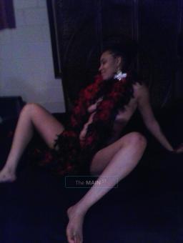 Sexy Miss Desiree, 24