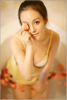 We have a date today honey!! 2 Sexy and Pretty Sweet girls MiMi 21,Nancy 25! Are you in the mood for, 21