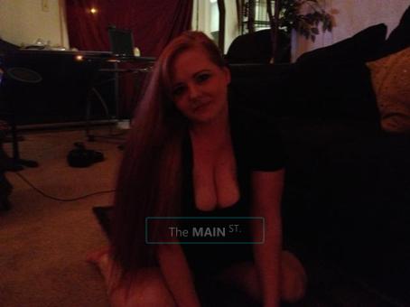 Visiting Vixen ,I can be your Freckled Angel or Red Haired Devil U Decide !, 30