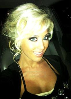 FuN ★ SeXy ★ BlOnDe ★ ReAdY ★ 4 YoU ★ CaLL Me NoW!, 24