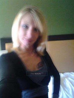 Beautiful Blonde and hands like Magic, 33