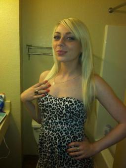 Blue eyes ******* SPECIAL ******* SEXY CURVY& Petite! TALENTED BEAUTY! **Steamy Reviews** (SALEM), 22