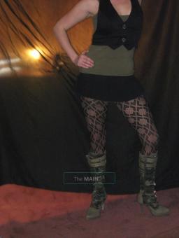 Foxy Roxy, 25