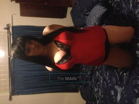 Classy Eve & A, Beautiful** Native Princess, 21