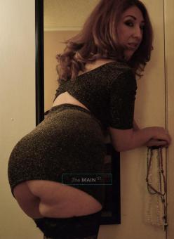 **Sexy Young kinky Real Couple Petite Wife w big apple Booty n tall Hot latin boy 3wayamzing fun **