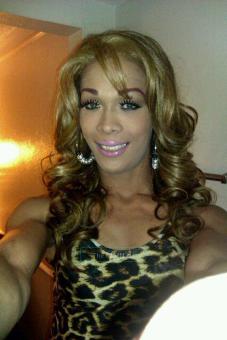 $100.. Sexy freaky TRANSEXUAL in town ready to please you!, 21