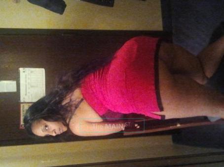 Sexy tattooed mixed thick beauty last night here, 31