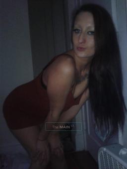 rBeautiful rSophisticated rReady Ashley and Erika, 23