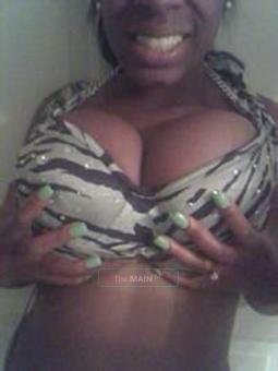 Orlandos finstest brown skin beauty, 21
