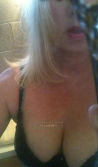 ReLaX and DeStReSs with a FuLL BoDy RuB from a Sexy, Curvy Blonde, 40
