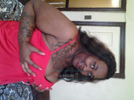 WATER works ya thick queen Mz.diamond 50 dollar sp come dip into my H O N E Y N U T T$$, 22
