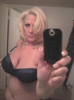 Erotic & Sexy Full Bodyrub ~ ~ . All week 9:00 A.M. til 9:00 P.M.~ ~ Lauren 520-308, 46
