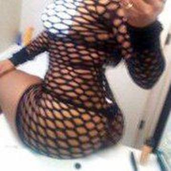***~~Sensual Caresses from a TALL CuRvY GODDesS~~*** Outcalls Only, 29