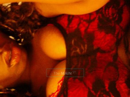 Dive Inside Guys Its ~NikI~ Time!! **GReEn and ReD LigHt SpeCiaLs** On BP 4 Only A Couple More Day$, 25