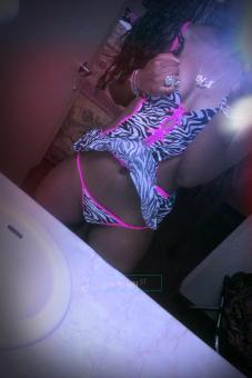 **XYNA THE GODDESS** Sweet Specials, 18