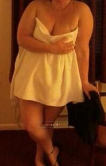 Sweet Massage by attractive BBW, 29