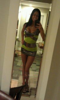â˜…â˜…â˜…â˜…â˜…â˜… GORGEOUS Busty Brunette Stunner DOUBLE DS !!!!!!!! â˜…â˜…â˜…â˜…â˜…â˜…, 23