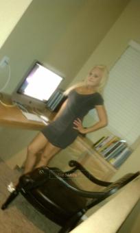 >> HoTT >>BLoNdE >> NeW GIrL >>To >> LaS >> VeGAs, 23