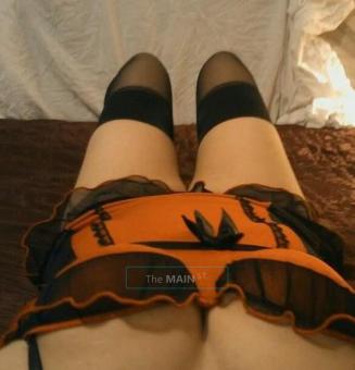 W. E. L. L. ... R. E. V. I. E. W. E. D. ... C. O. M. P. A. N. I. O. N. ... I.N. ... T. O. W. N. .., 35