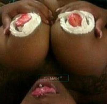 ? Shaunna and Savannah?trying to find compassion and a great time then look no farther?, 19