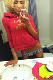 Relax take it easy HOT T GIRL SPECIAL 90$ call ash! "@(424) 653, 19