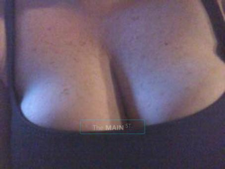 Visiting Vixen ,I can be your Freckled Angel or Red Haired Devil U Decide !, 30