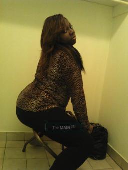 First Class Ticket To Satisfaction..!! Pretty classy n Fun mixed Ebony, 22
