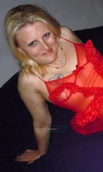 Hot&Feisty Milf - Two girl specials, 33