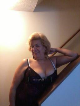 total sensual body rub experienced and sexy busty, 35