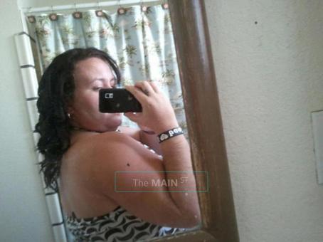 UP LATE busty brunette for massage, 36