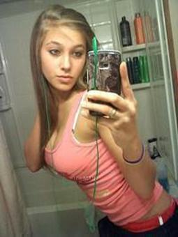 (brunette) (fun) (available), 19