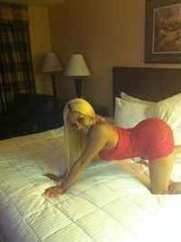 Sexy hott & open to your personal fettish, 21
