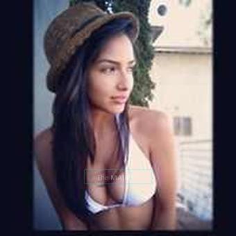 New in town Im very energetic at this time of night !(;, 20